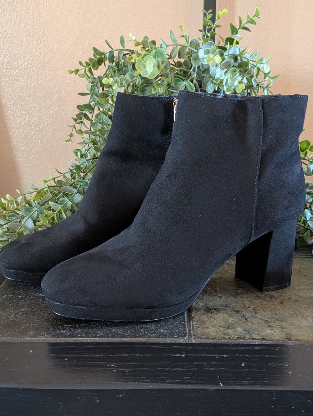 NWT! Bandolino Black Platform Ankle Booties Sz 11